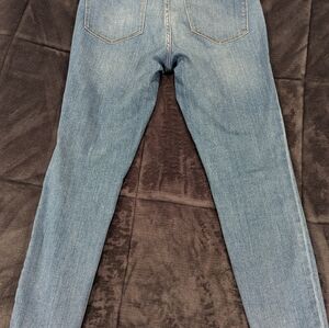 Madewell High Riser Crop Size  28/6